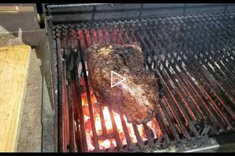 A simple way to BBQ tri tip on a charcoal grill