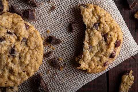 How to Make Dark Chocolate Chip Cookies With Sea Salt