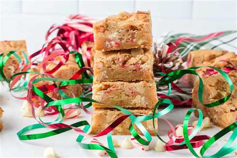 Peppermint Gooey Bars