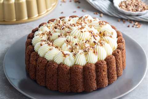 One-Layer Hummingbird Cake