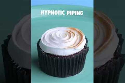 Get hypnotized with this frosting design #shorts