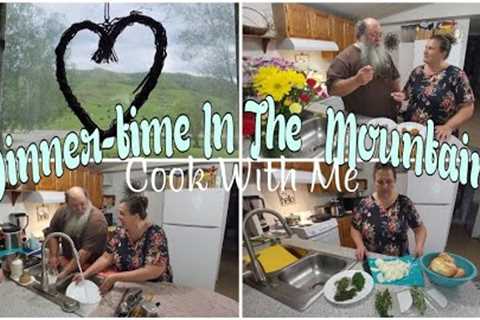 Come cook dinner with me. / Smothered Pork Chops with Creamy Herbed Gravy / Mobile Home Living