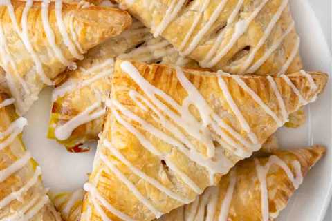 Easy Apple Turnovers