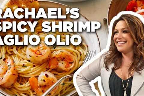 Rachael Ray Makes Spicy Shrimp Aglio Olio | Food Network