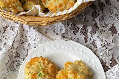 CHEDDAR ZUCCHINI BISCUITS