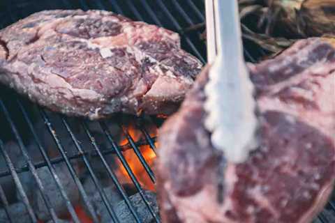 Beginners Guide: How to Use a Charcoal Grill