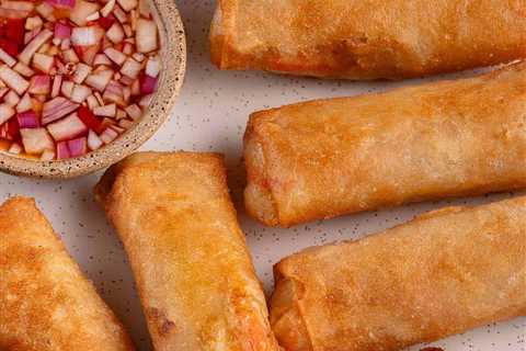 Lumpiang Gulay (Filipino Vegetable Spring Roll)