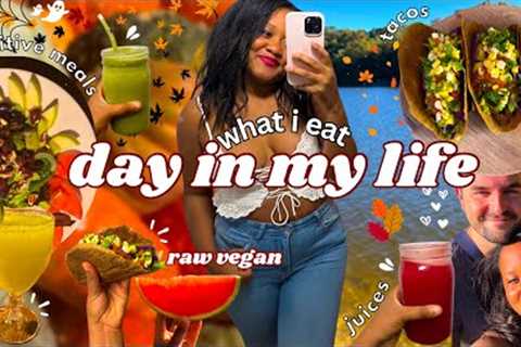 RAW VEGAN WHAT I EAT IN DAY | BUSY DAY IN MY LIFE (JUICING, SKIN CARE, EASY RAW MEALS) 🌮🍉🥗🎃🍃🍁