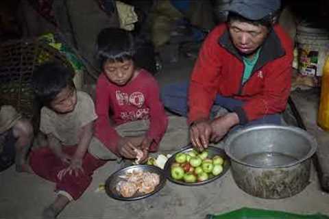 Delicious fruits makes to villagers happy || Nepali village life