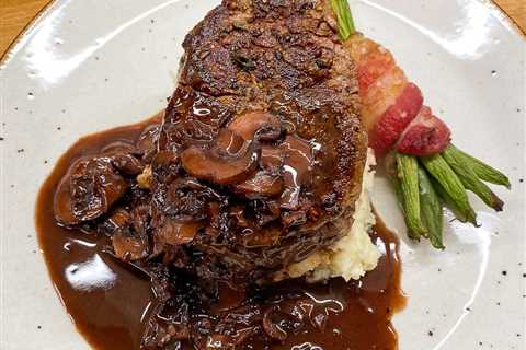 Pan Roasted Beef Tenderloin Fillet with Red Wine Mushroom Sauce