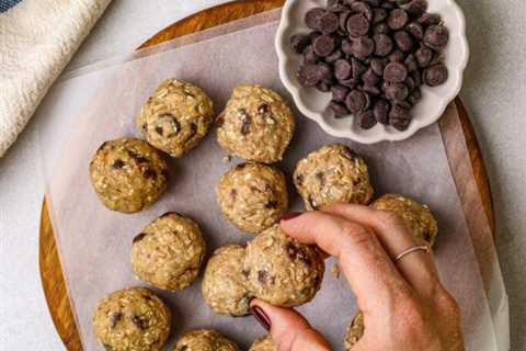 Tahini Chocolate Chip Energy Bites