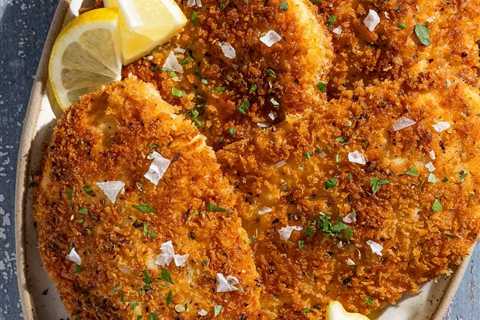 Crispiest Breaded Chicken Cutlets