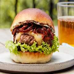 Pairing Food with Craft Beer: Tips and Accessories