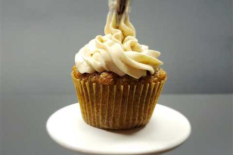 Spiced Cream Cheese Frosting - Wicked Handy