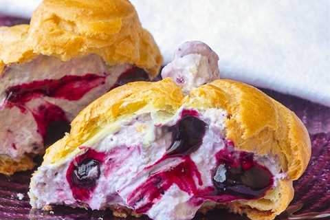 Blueberry Fool Cream Puffs